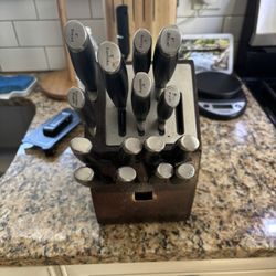 Caphlon Knife Block