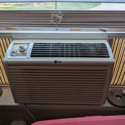 Lg Window Air Conditioner (5k BTU)