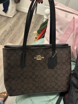 Cute spacious coach tote