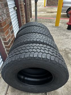 set tires GOOD YEAR 275/70/R18