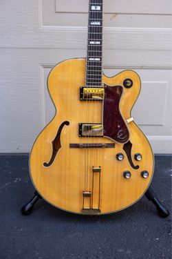 Epiphone Broadway Hollow Body Jazz guitar