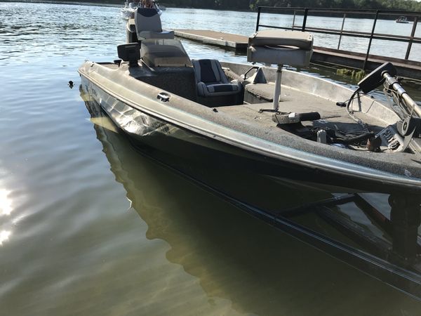 1992 bass boat