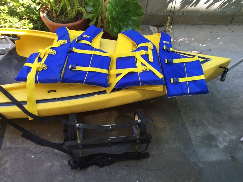 USED AQUATERRA "KEOWEE 2 TWOSEAT KAYAK for Sale in San Clemente, CA