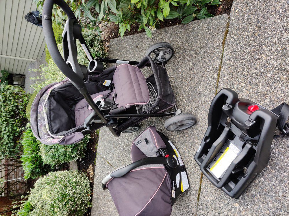 Graco Snugride click connect stroller ,carseat and adapter