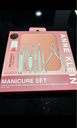 Anne Klein 9 Piece Manicure Set