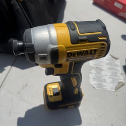DEWALT 20V MAX XR Cordless Impact Driver (Tool Only