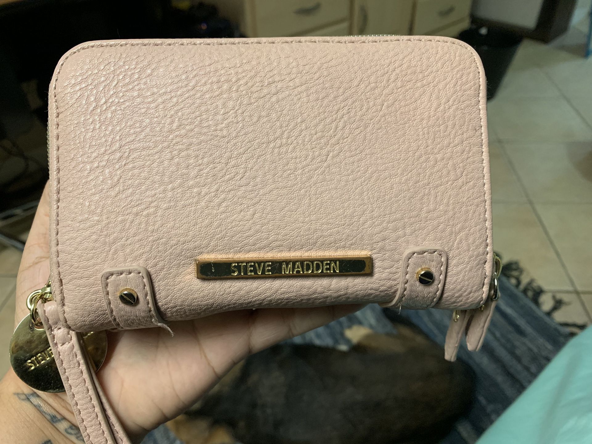 Steve Madden wallet / small clutch purse