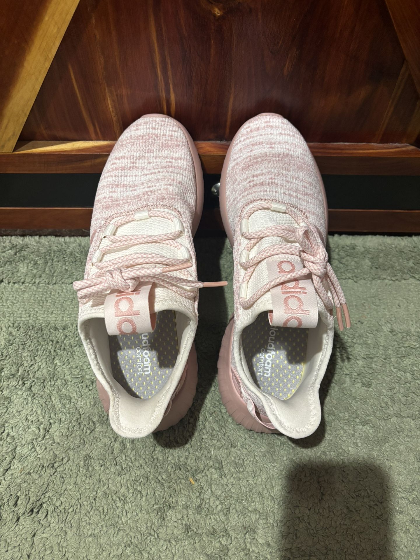 Adidas Cloudfoam Sneakers – Women’s Size 8.5