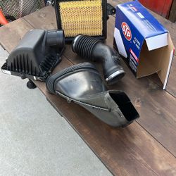 DODGE RAM AIR INTAKE BOX
