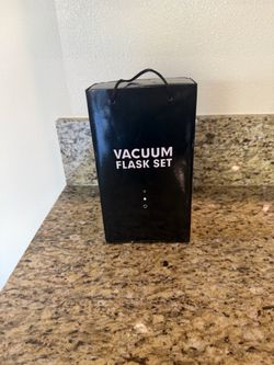 Vacuum flask set