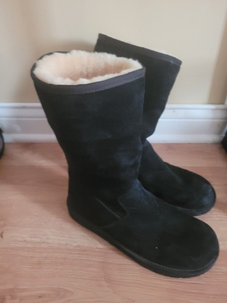 UGGS Boots