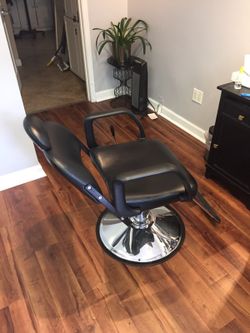 Brand new salon chair