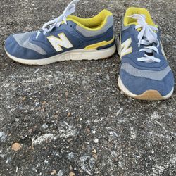 New Balance 997H Sneakers (Gray/Yellow) Men’s Size 4.5 – Fits More Like Women’s 6–6.5