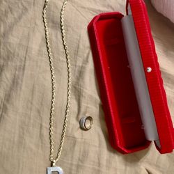 GOLD CHAIN & DIAMOND PENDANT 