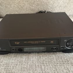 Hitachi VCR Plus VHS Player Recorder VT-FX6510A