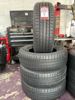 225/65/17 Michelin