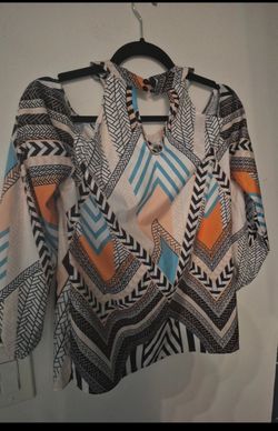 Geometric Print Cold Shoulder Blouse