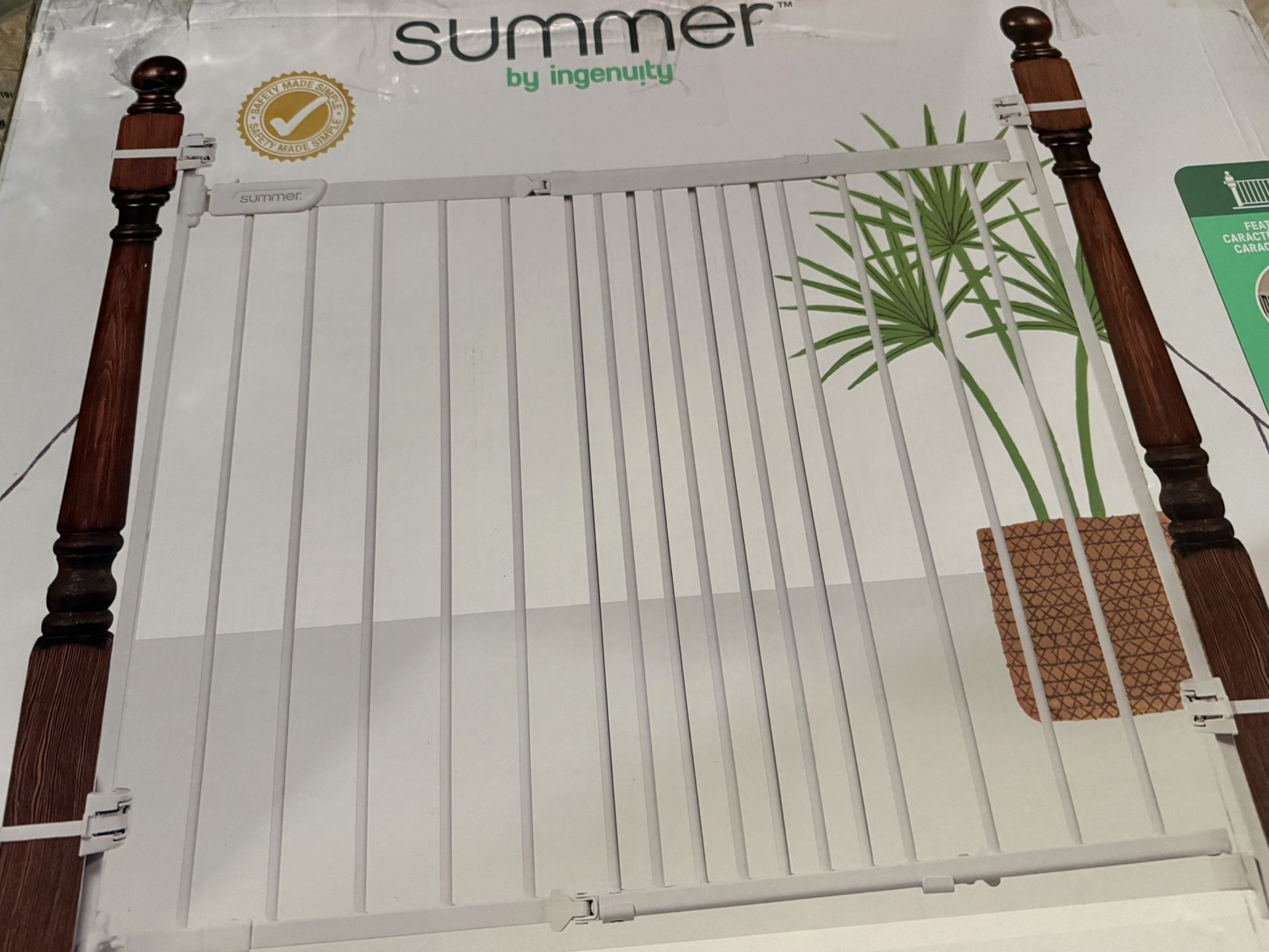 NEW Pet Dog & Baby Gate