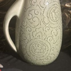 GROUP OF POTTERY 