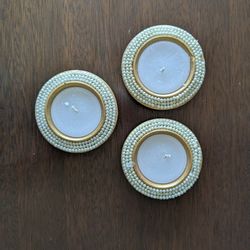 3 Hand Wheel Thrown Terracotta & White Beads Candle Holder Diya HandPainted Gold 3"X2" 

Add a touch of elegance to your home decor with this beautifu