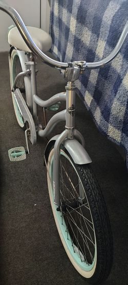 24 inch Huffy Cranbrook Beach Cruiser