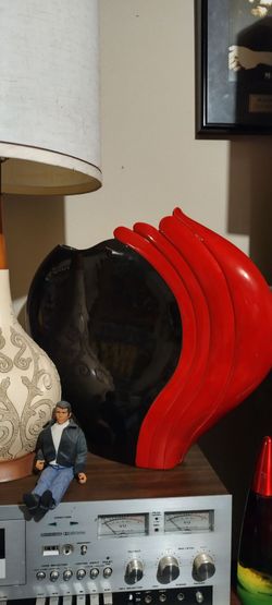 Vintage 90's ceramic vase.