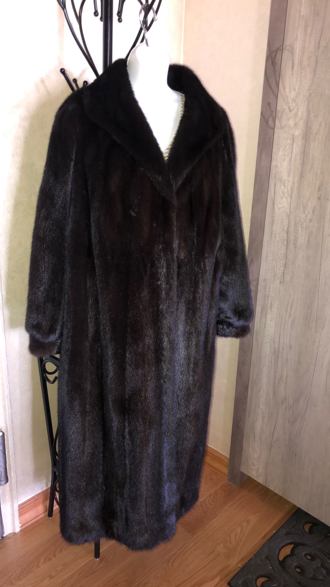 SAGA MINK REAL FUR LONG FULL LENGTH FUR COAT PLUS SIZE 2XL 3XL 18W
