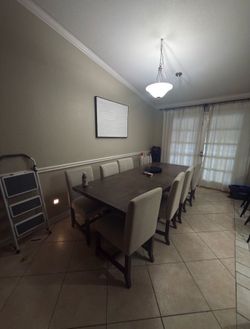 8 seats dining table