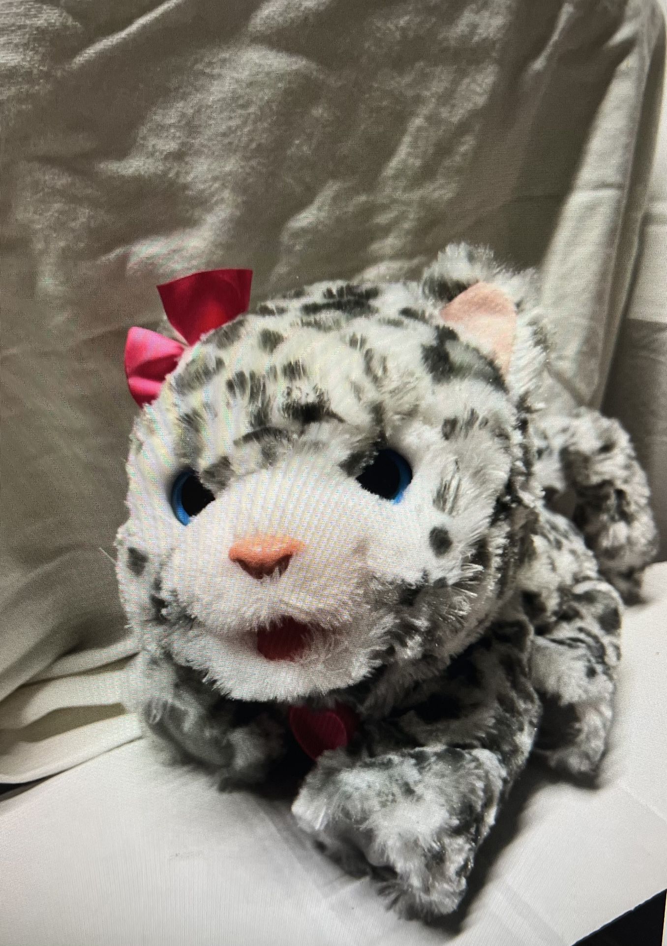 FurReal Pets Baby Snow Leopard
