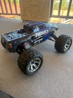 Traxxas revo 3.3