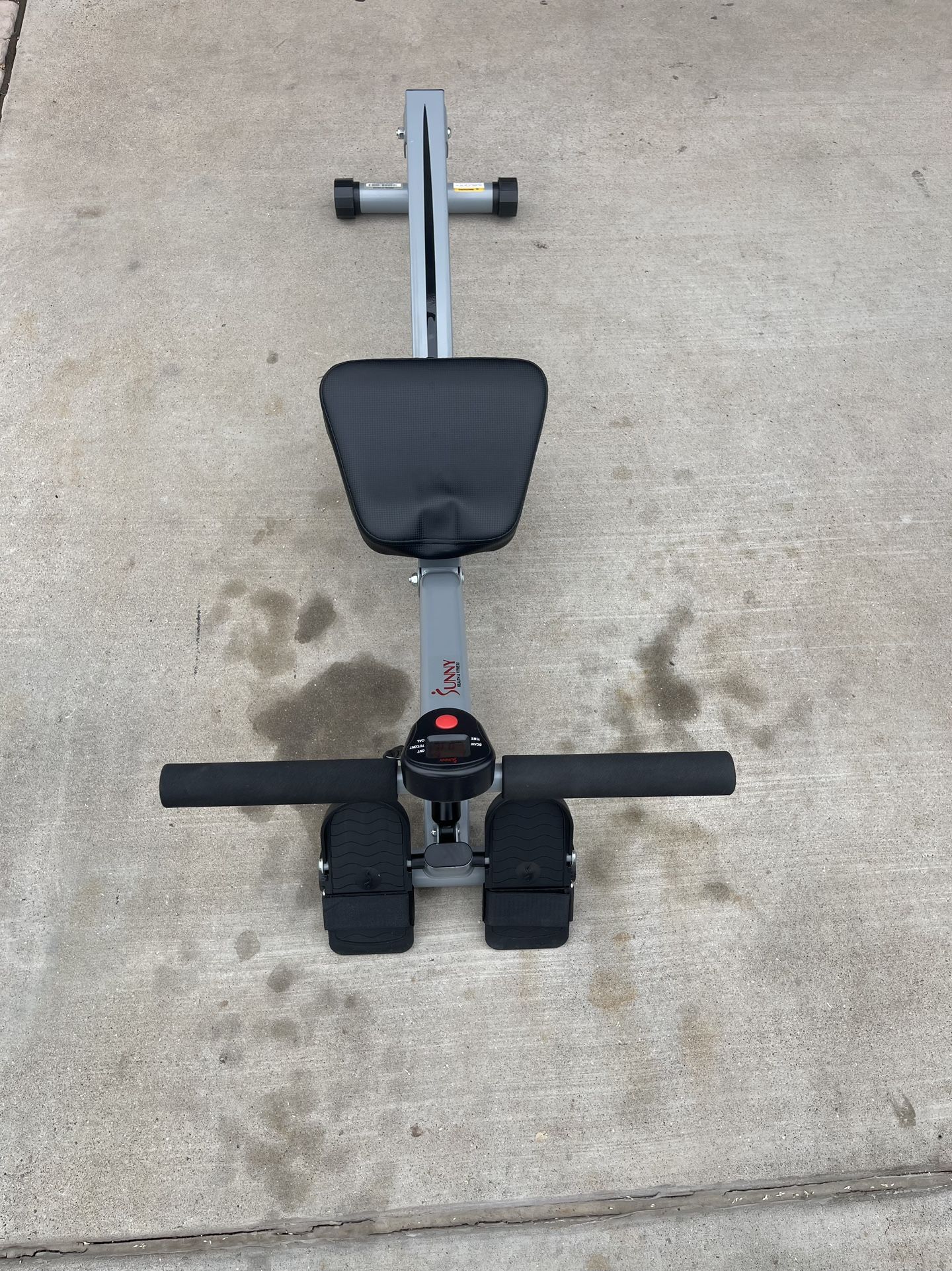 Sunny Health & Fitness SF-RW1205 Digital Monitor Rowing Machine - Silver