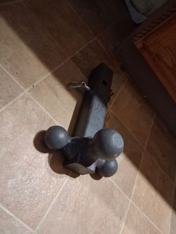 Triple Ball Trailer Hitch Mount includes clip