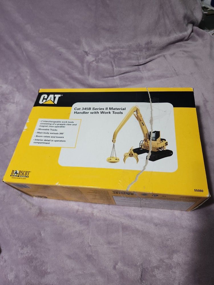 Norscot CAT 345B Series II Material Handler with Work Tools 1:50