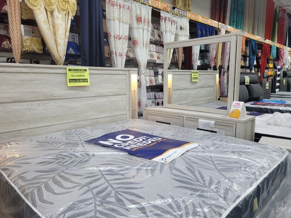 Brand New Queen Bed Frame N Box Spring