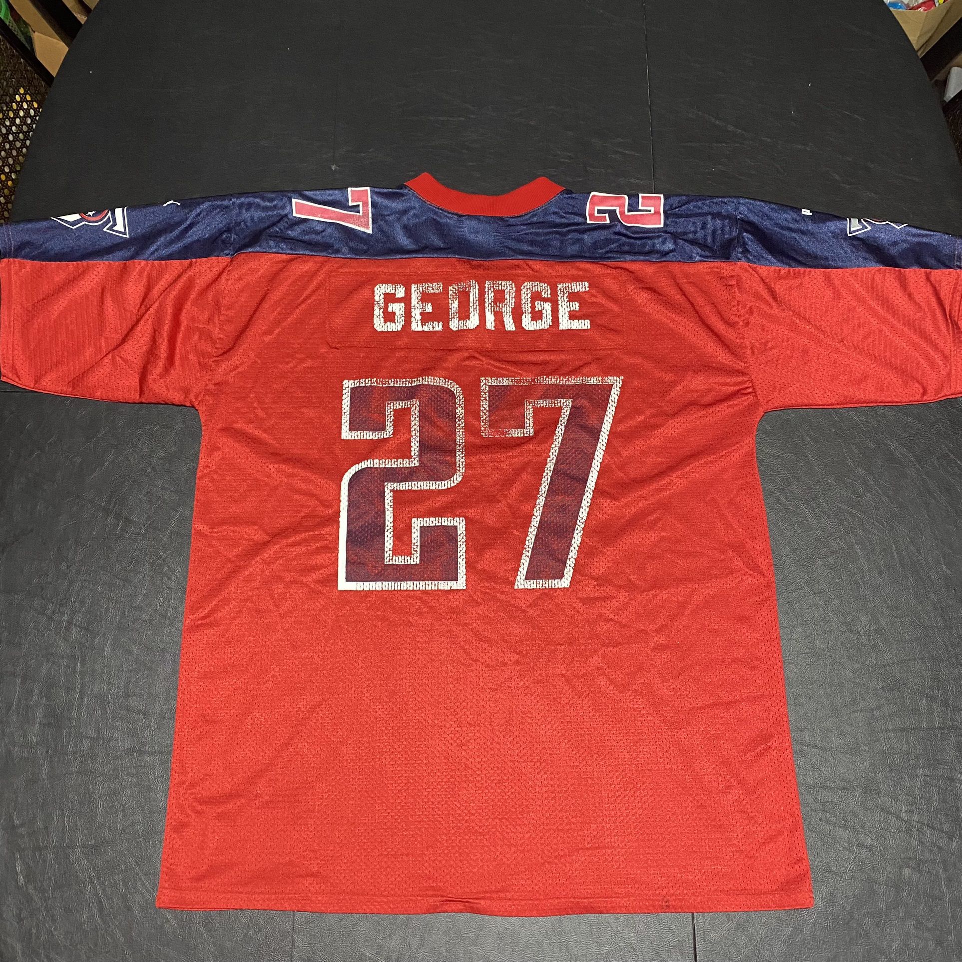 VINTAGE Tennessee Titans NFL Puma Jersey #27 Eddie George - Size