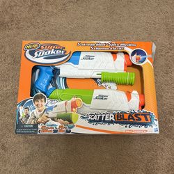 NERF Super Soaker / 2 waterguns