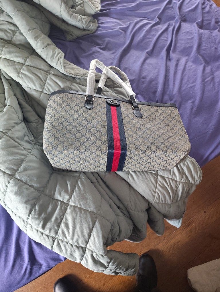 supreme Gucci Handbag like New