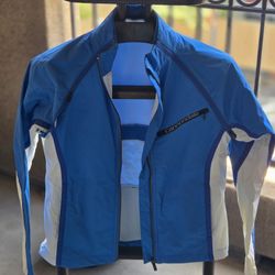Woman’s Cannondale 2-in-1 Windbreaker Cycling jacket and vest with zip off sleeves Size Small Very Good Condition 