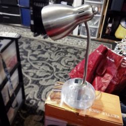 Lamp.With Elec Output