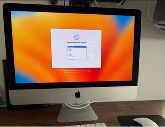 FIRM PRICE - 2017 iMac • FAST 256gb SSD • 8gb Ram • Wireless Keyboard & Mouse • Great Condition