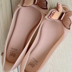 Mini Melissa Ultragirl Fly Girl Shoes in Blush Pink with Rose Gold Butterfly Detail (Size US 11 / EU 29 / BR 27) 