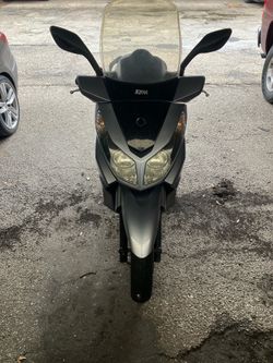 Sym 300 I