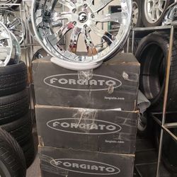 BRAND NEW FORGIATO INFERERNO 22INCH STAGGERED WHEELS AND TIRES BOLT PATTERN 5.5 5LUGS 5X127 22INCH 