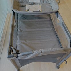 4-1 Baby Bassinet And Play Time, Change Station Etc