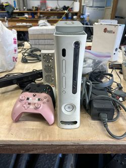 Xbox 360 Bundle w/ Kinect, 2 Controllers, Headset – Tested & Working
