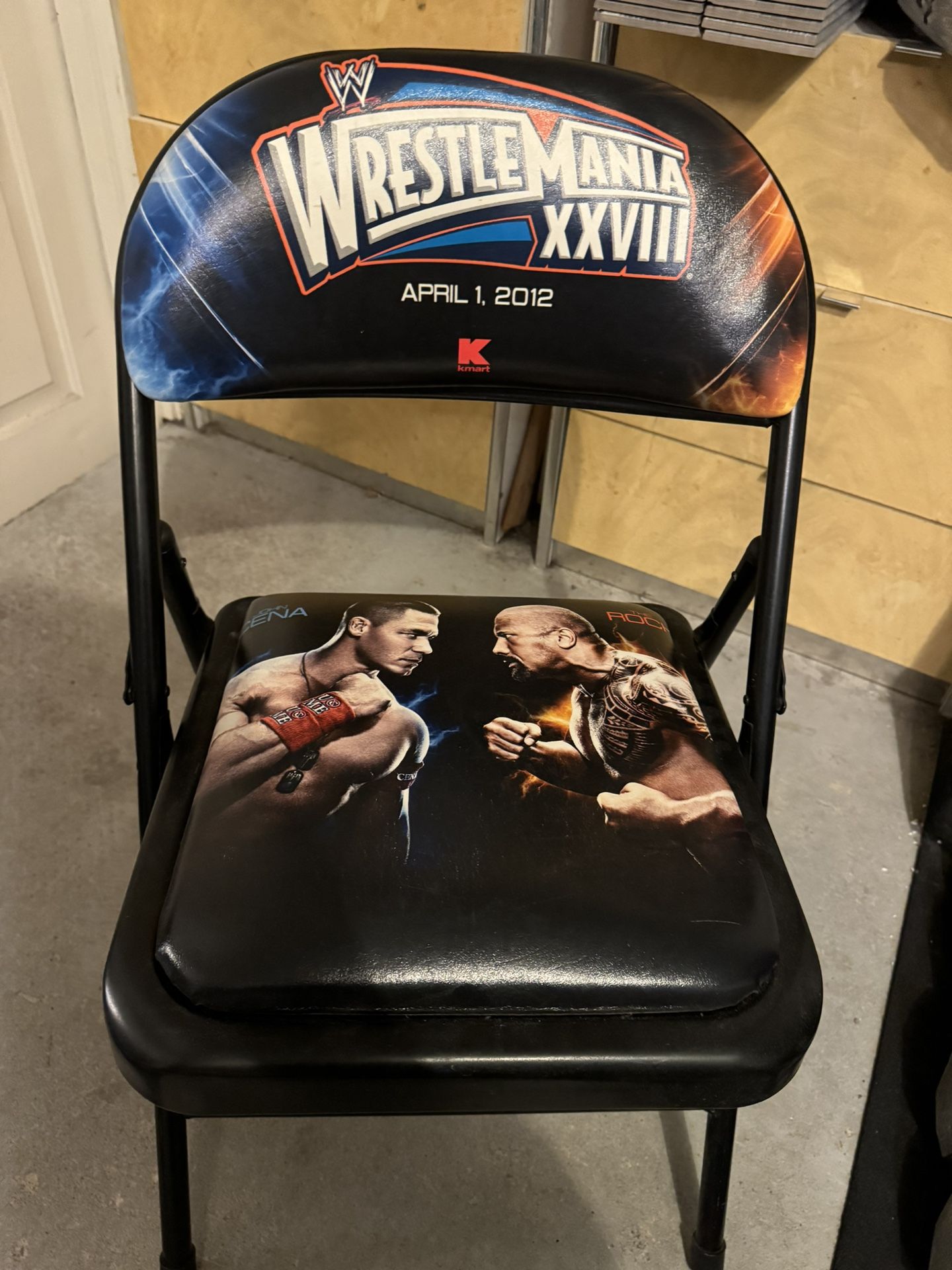 Wrestlemania 28 John Cena Vs The Rock Exclusive Folding Chair 