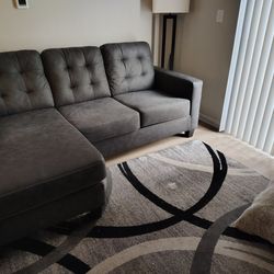 Sectional Couch & Chair/ Ottoman
