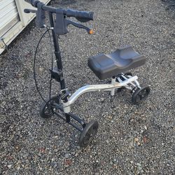 Nova Turning Knee Walker $200 OBO