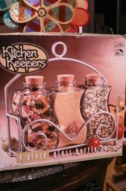 4 pc glass bottle set