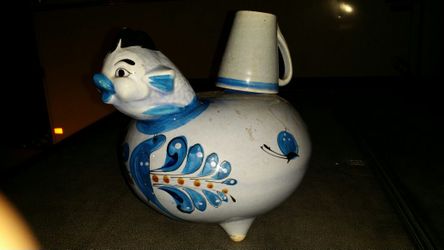 Rare Chicken Tea Pot